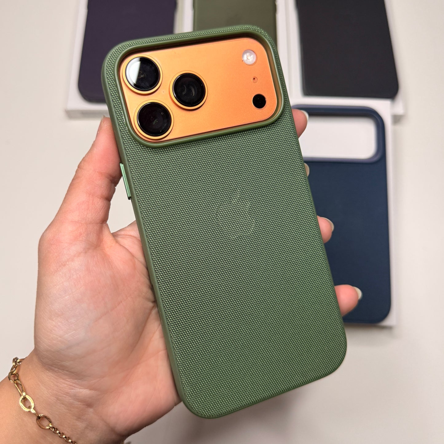 Techwoven Apple case